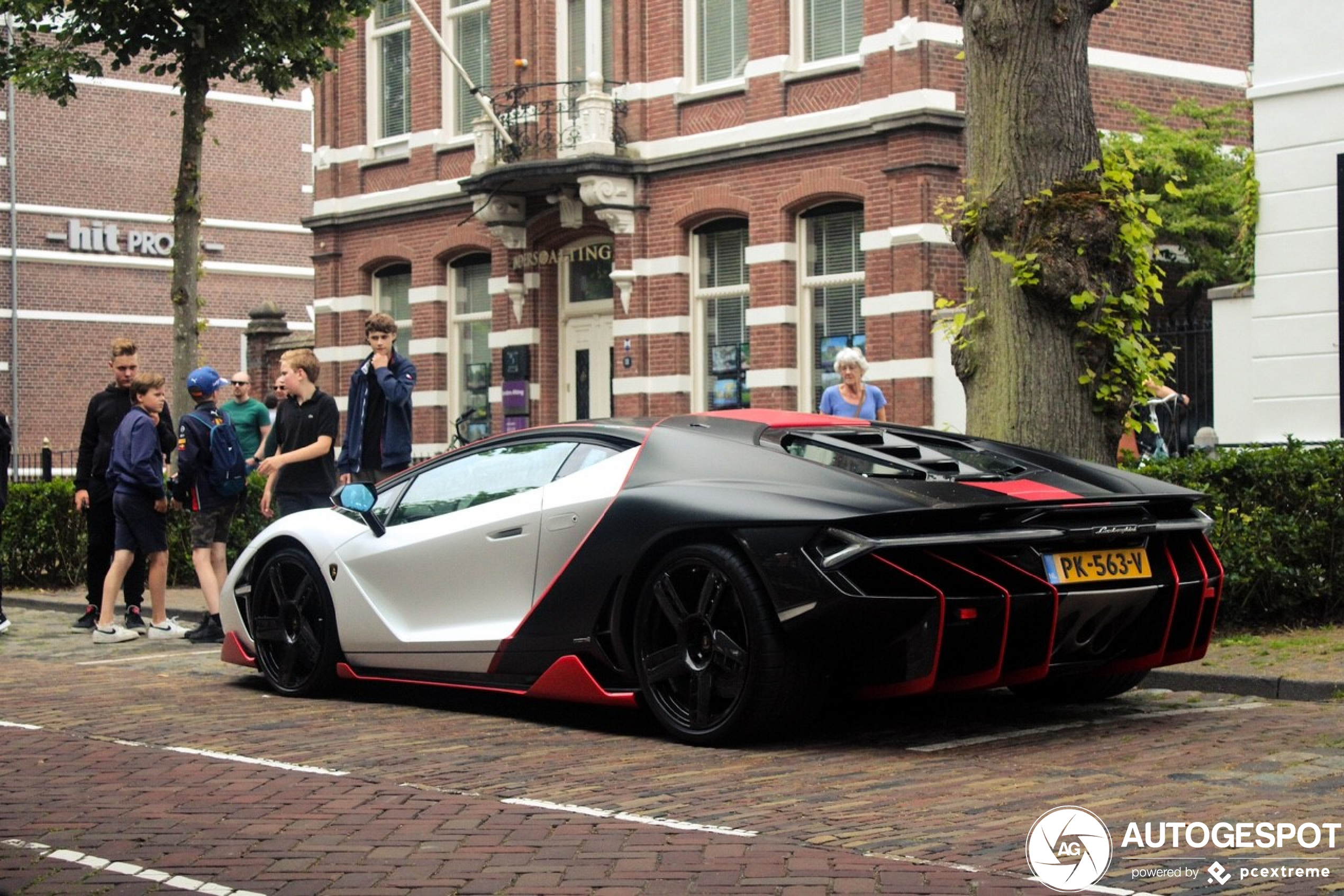 Spring kicks off with a bang: Lamborghini Centenario spotted in London