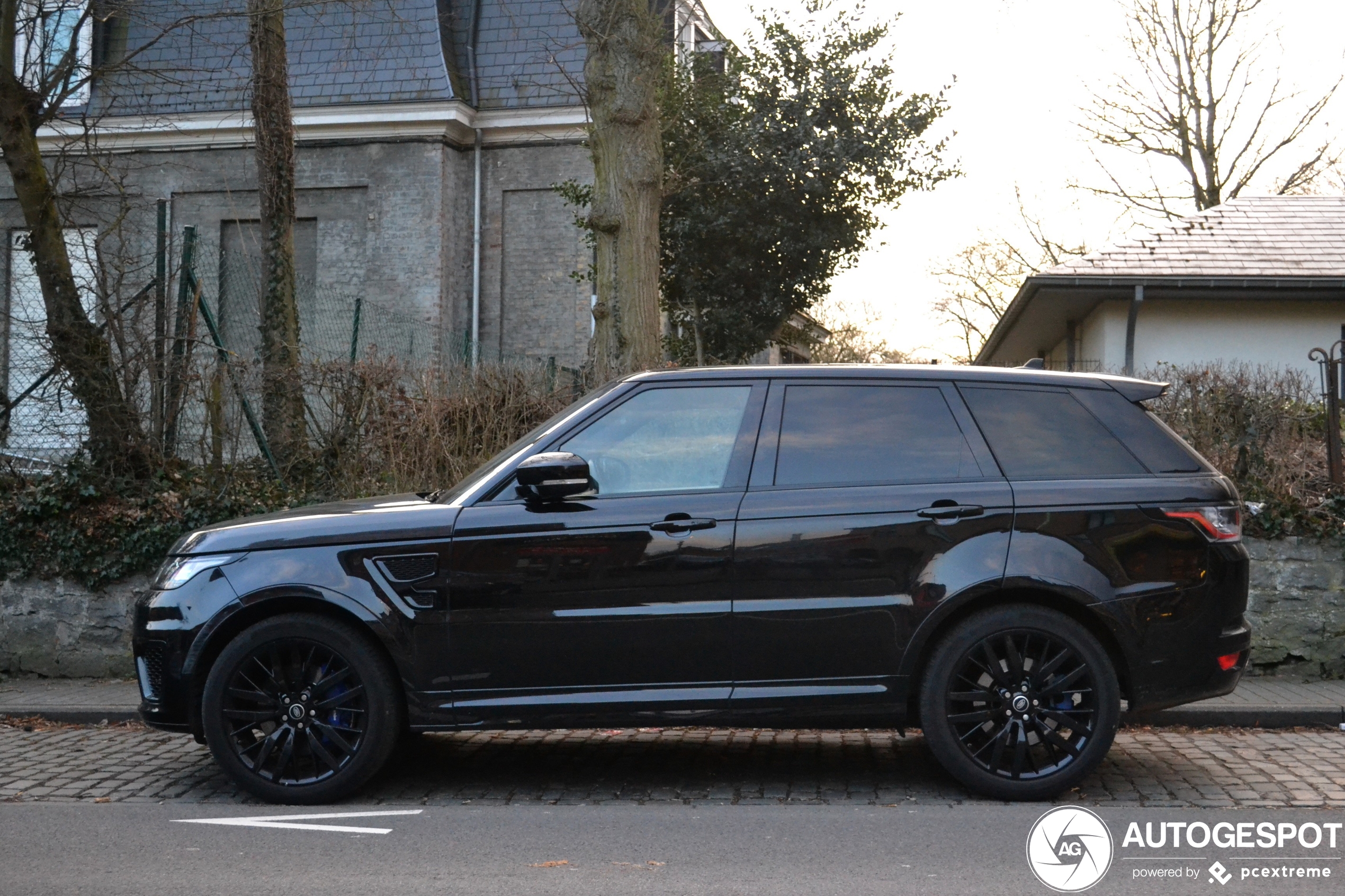 Land Rover Range Rover Sport SVR