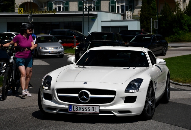 Mercedes-Benz SLS AMG