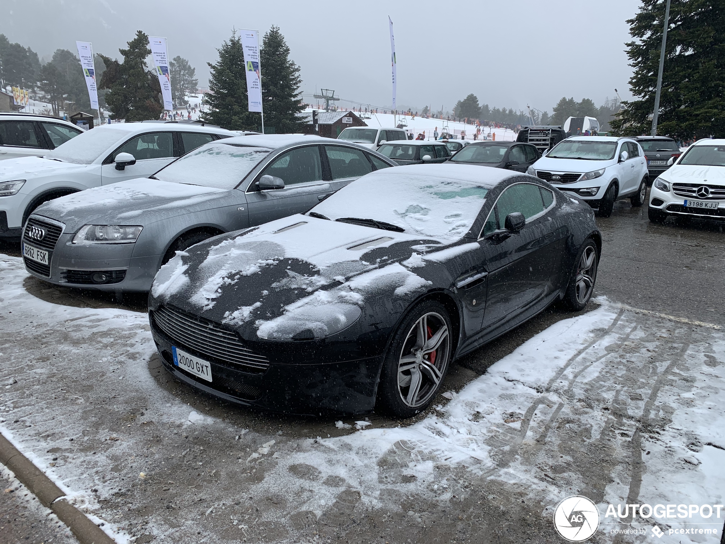 Aston Martin V8 Vantage N400