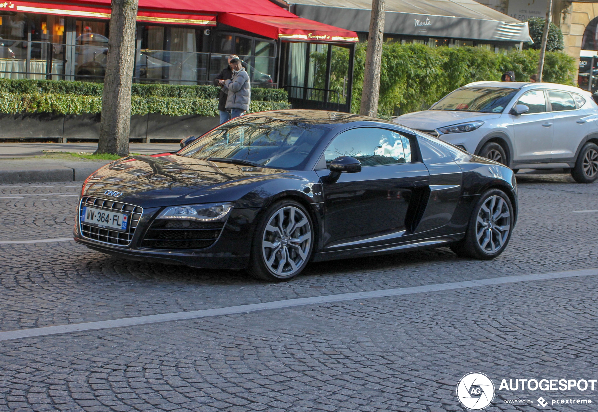 Audi R8 V10