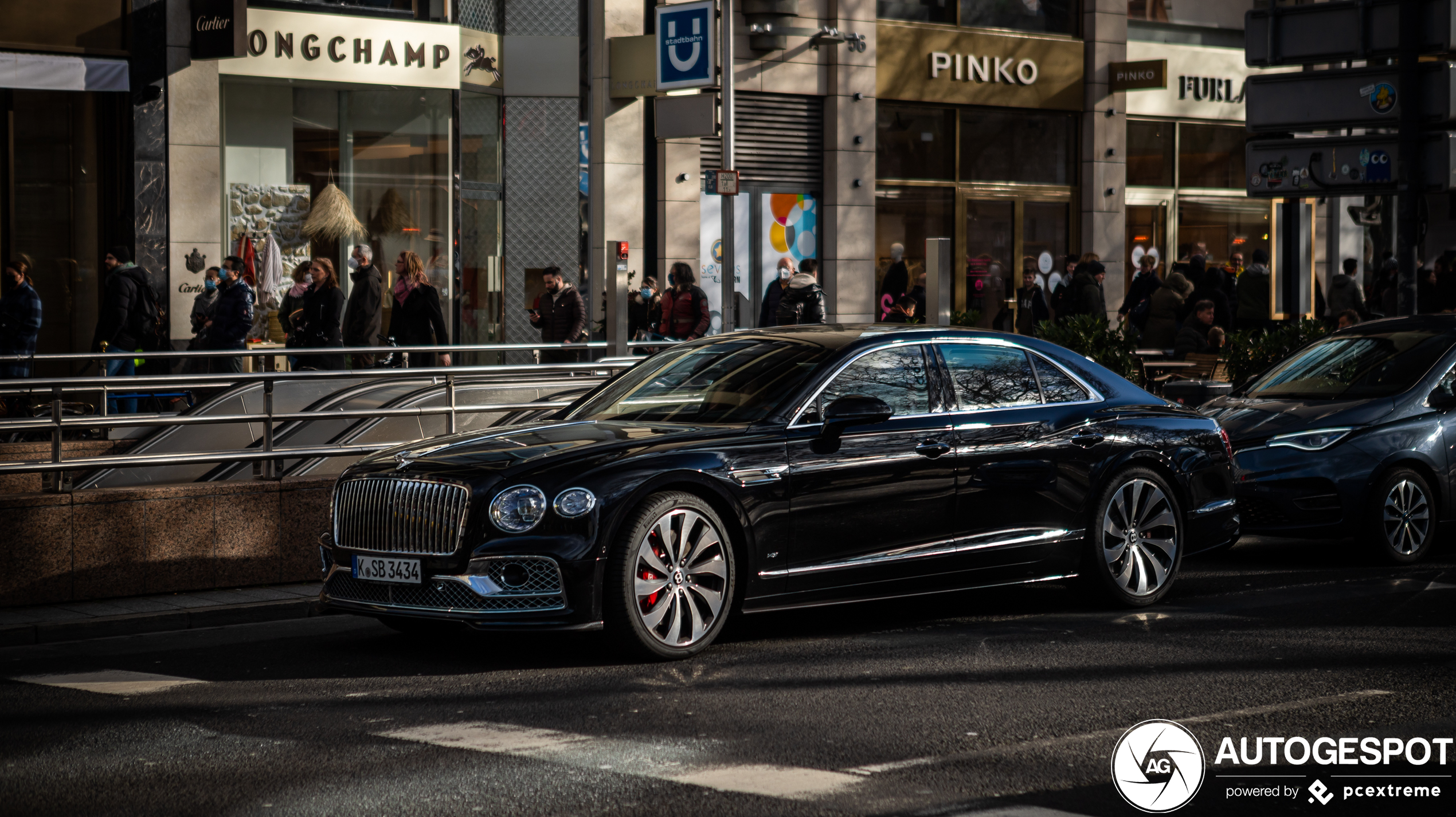 Bentley Flying Spur V8 2021