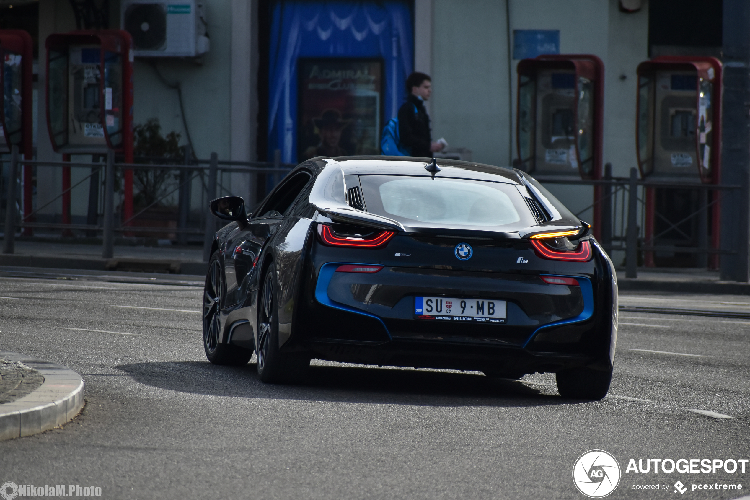 BMW i8