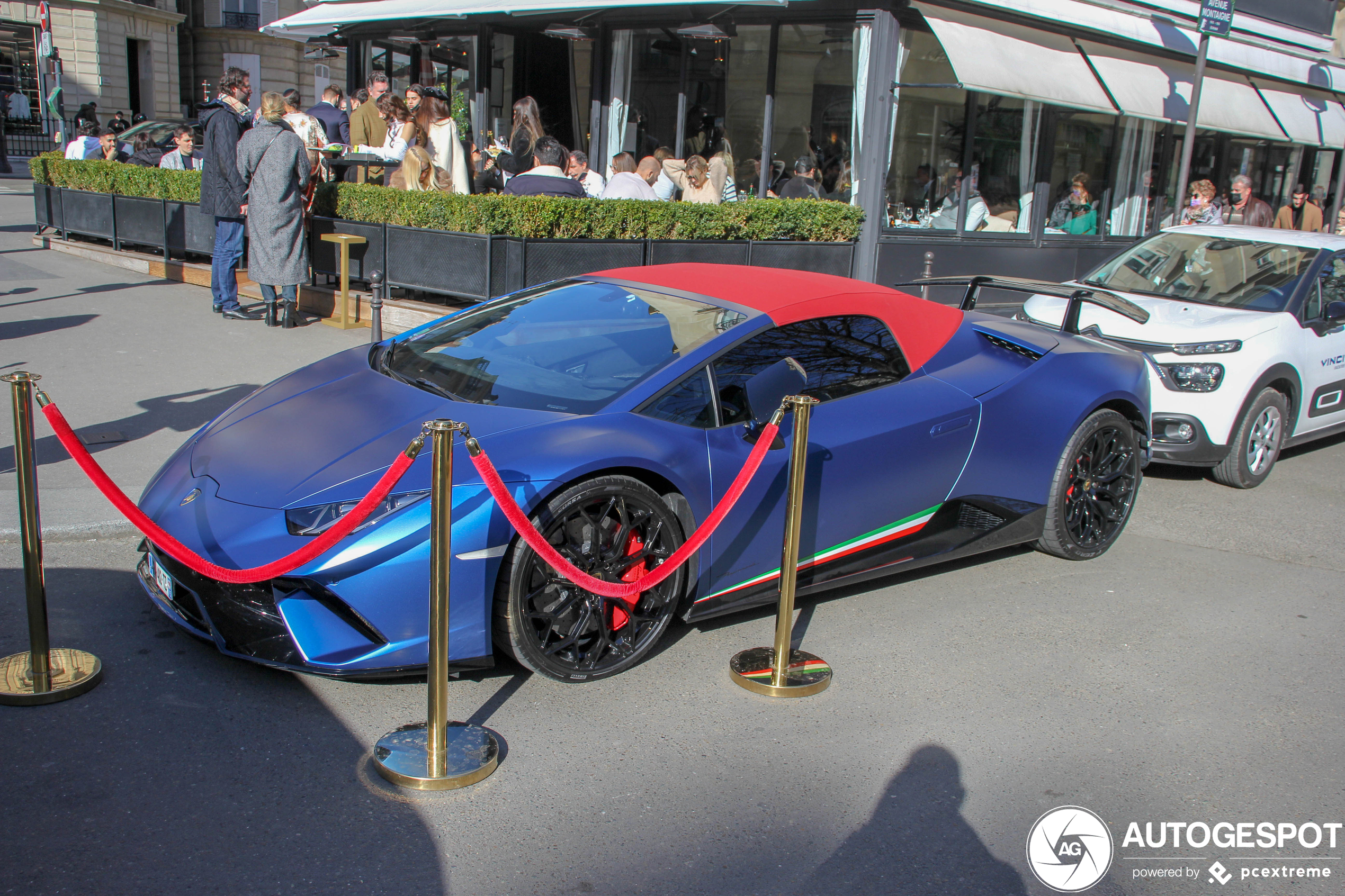 Lamborghini Huracán LP640-4 Performante Spyder