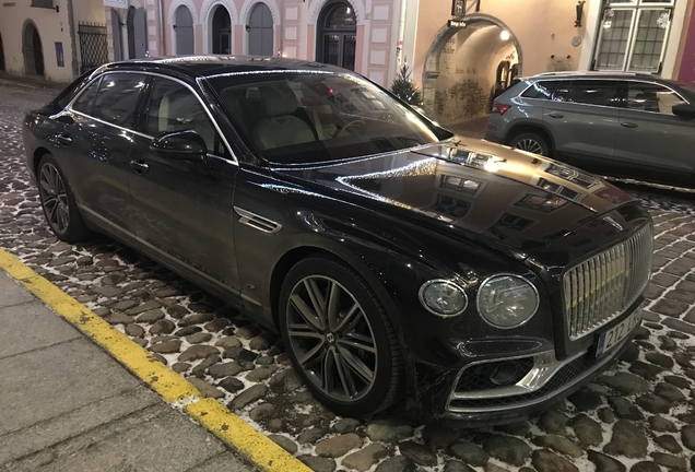 Bentley Flying Spur V8 2021