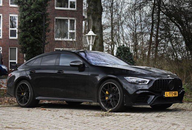 Mercedes-AMG GT 63 S X290