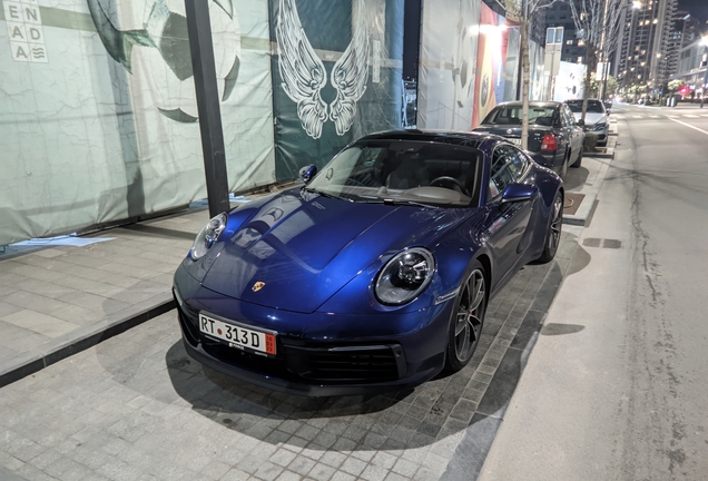 Porsche 992 Carrera 4S