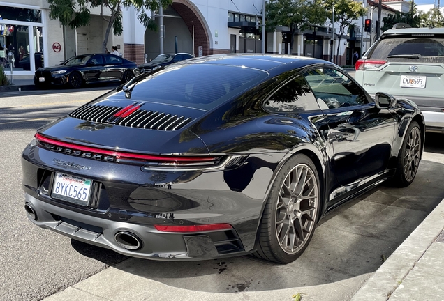 Porsche 992 Carrera 4S