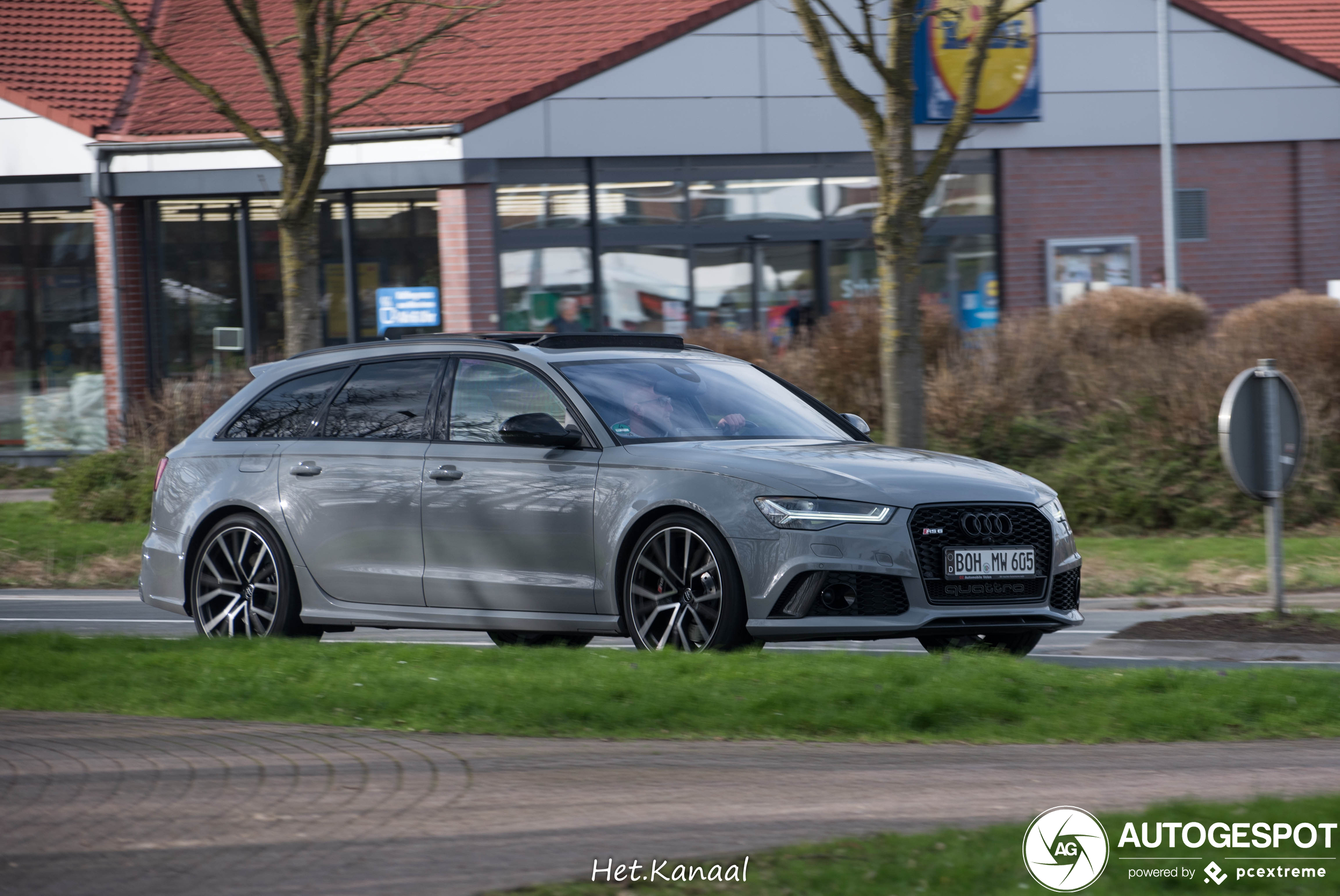 Audi RS6 Avant C7 2015