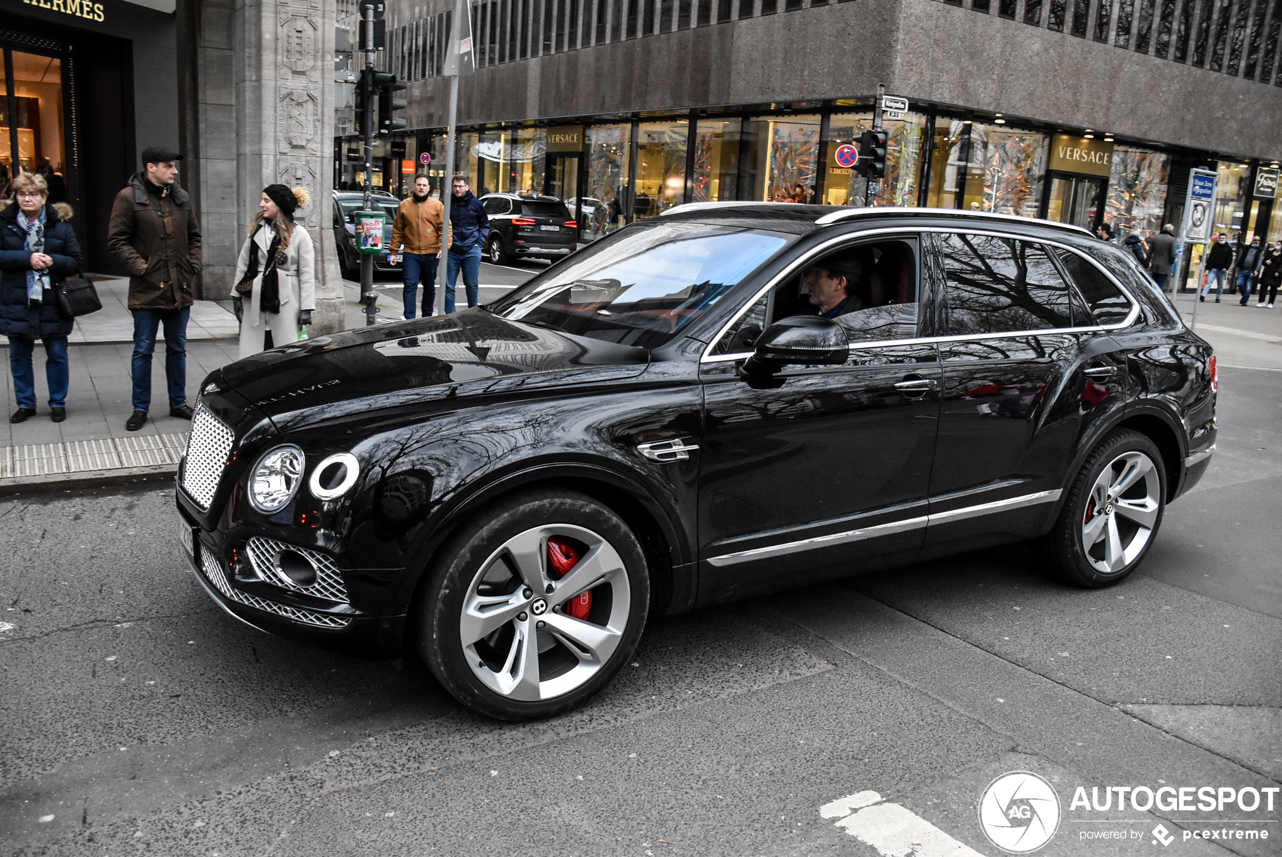 Bentley Bentayga V8