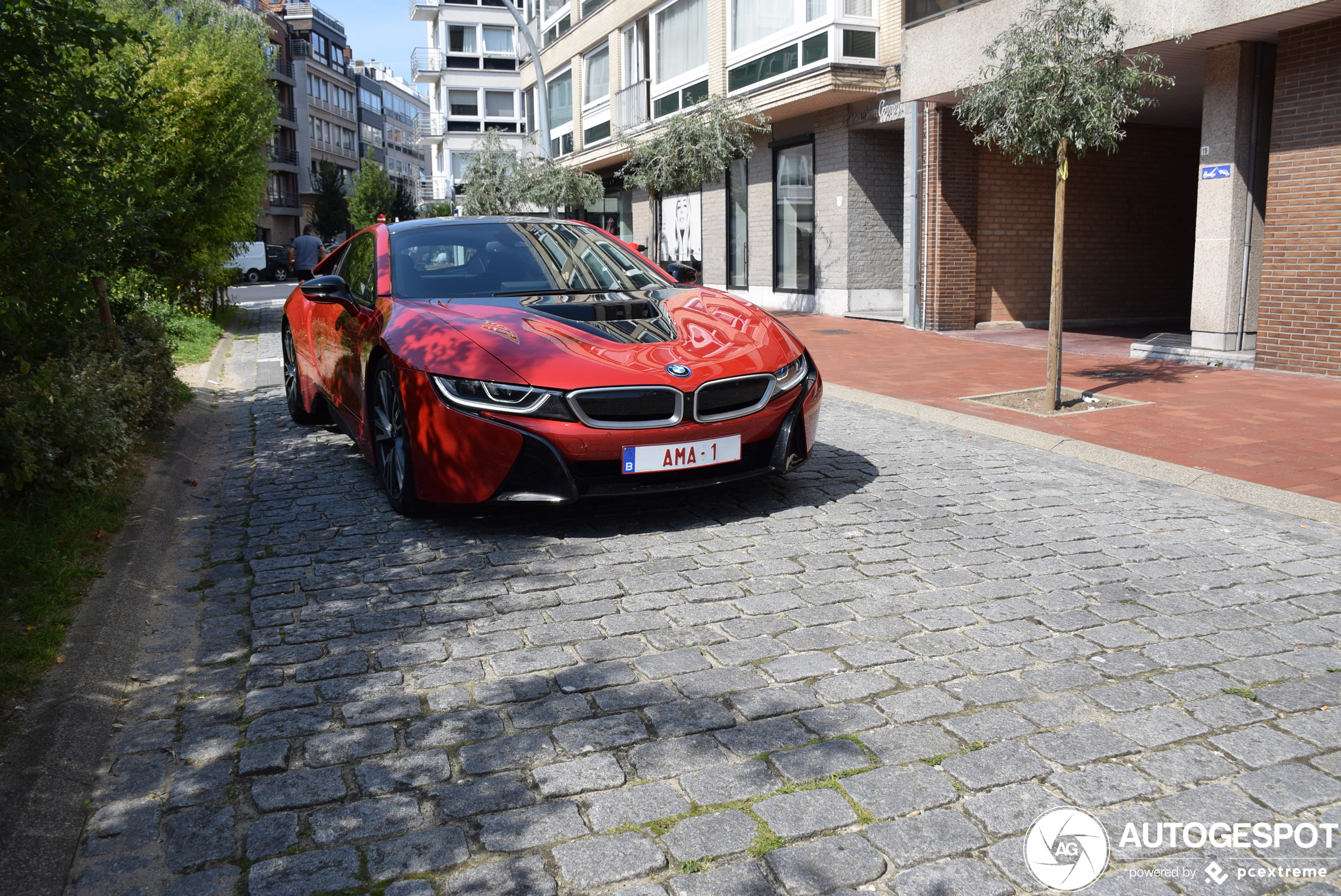 BMW i8 Protonic Red Edition