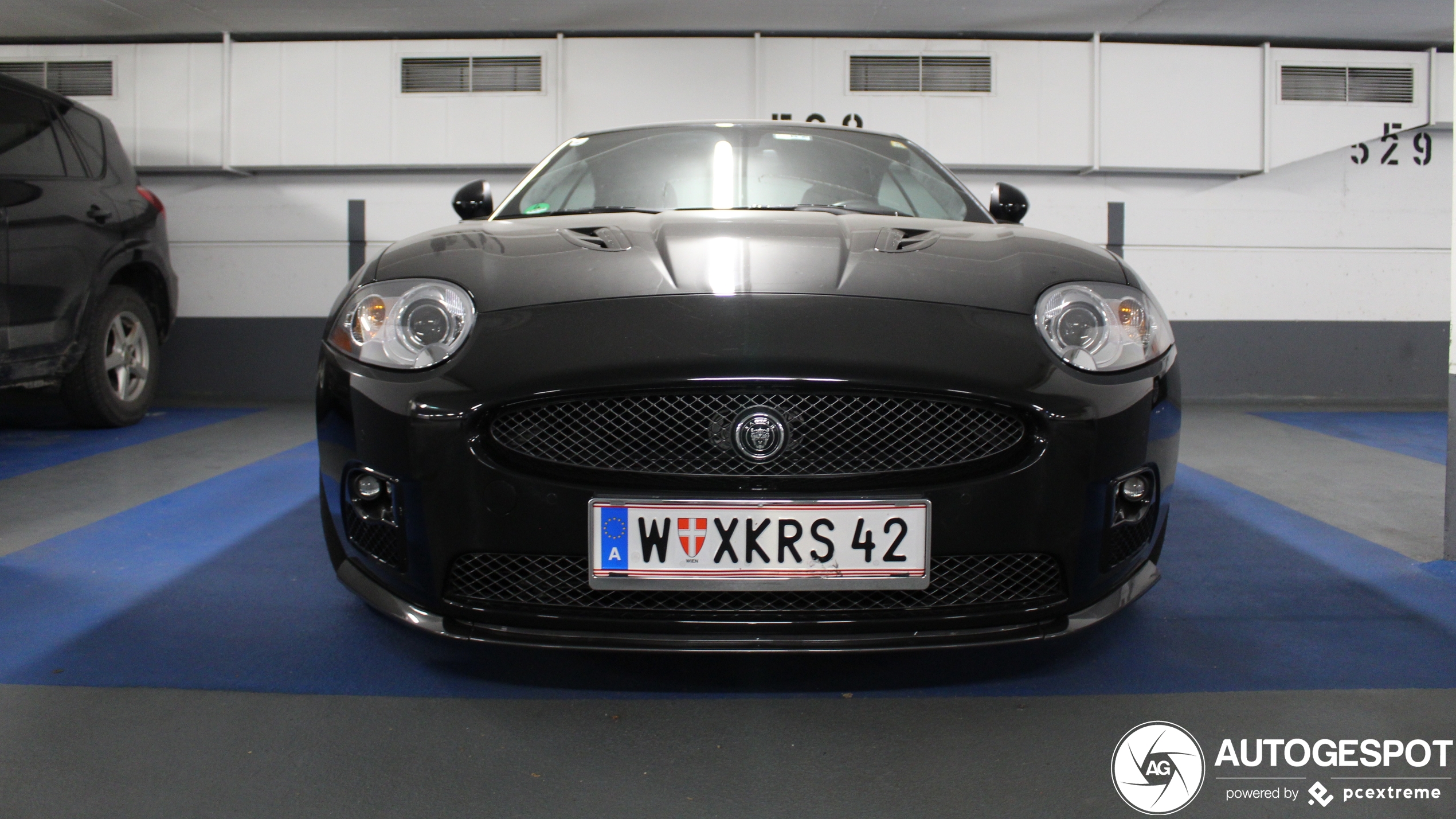 Jaguar XKR-S