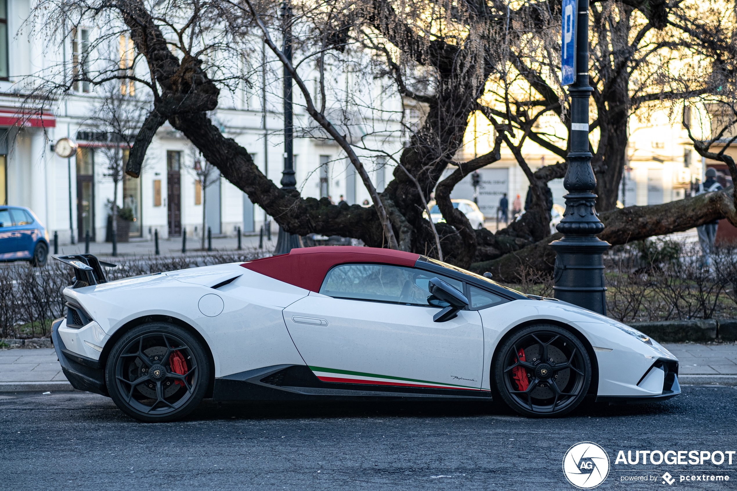 Lamborghini Huracán LP640-4 Performante Spyder