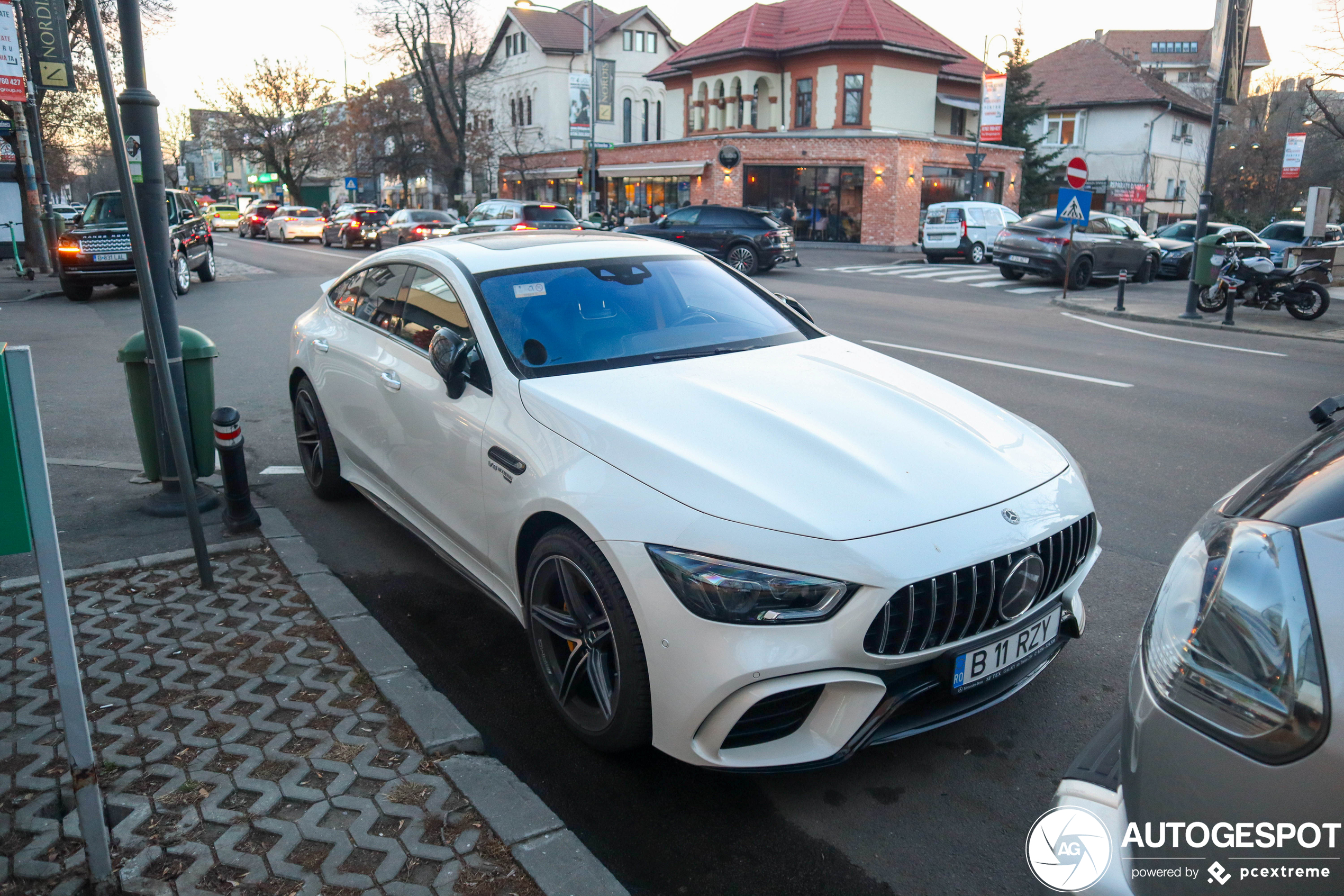 Mercedes-AMG GT 63 S X290