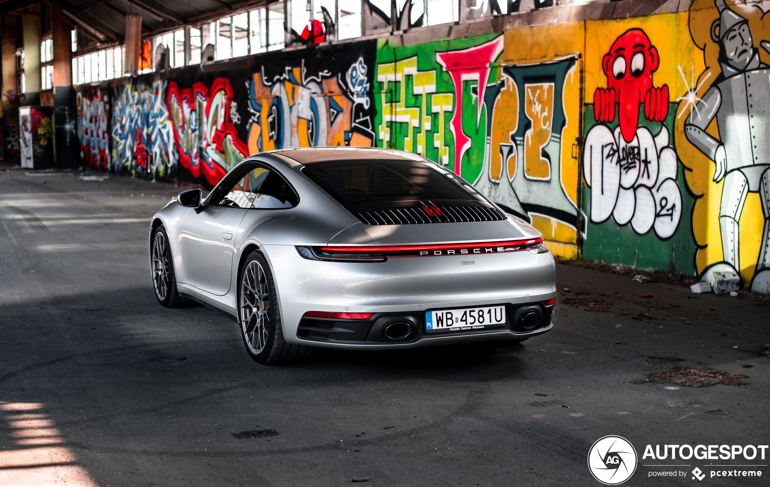 Porsche 992 Carrera 4S