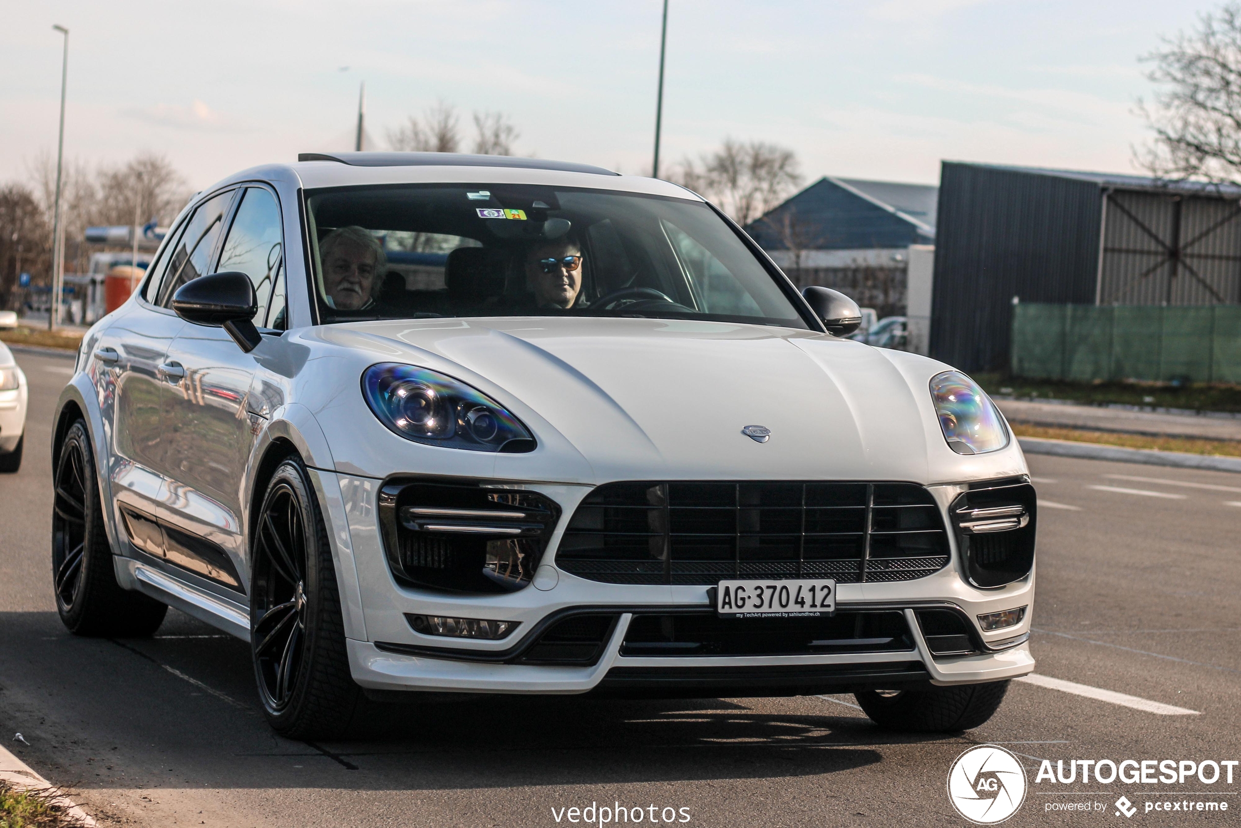 Porsche TechArt 95B Macan GTS