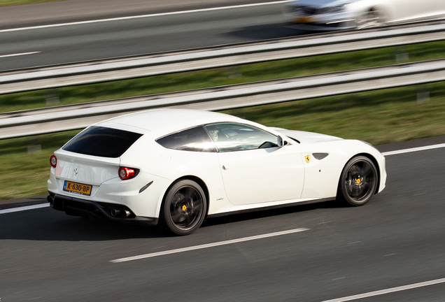 Ferrari FF