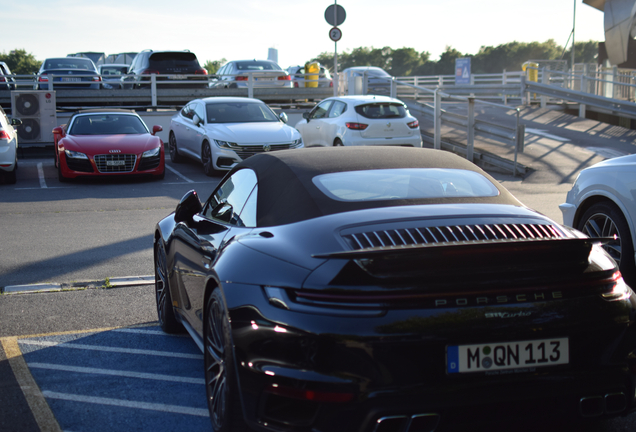 Porsche 992 Turbo Cabriolet