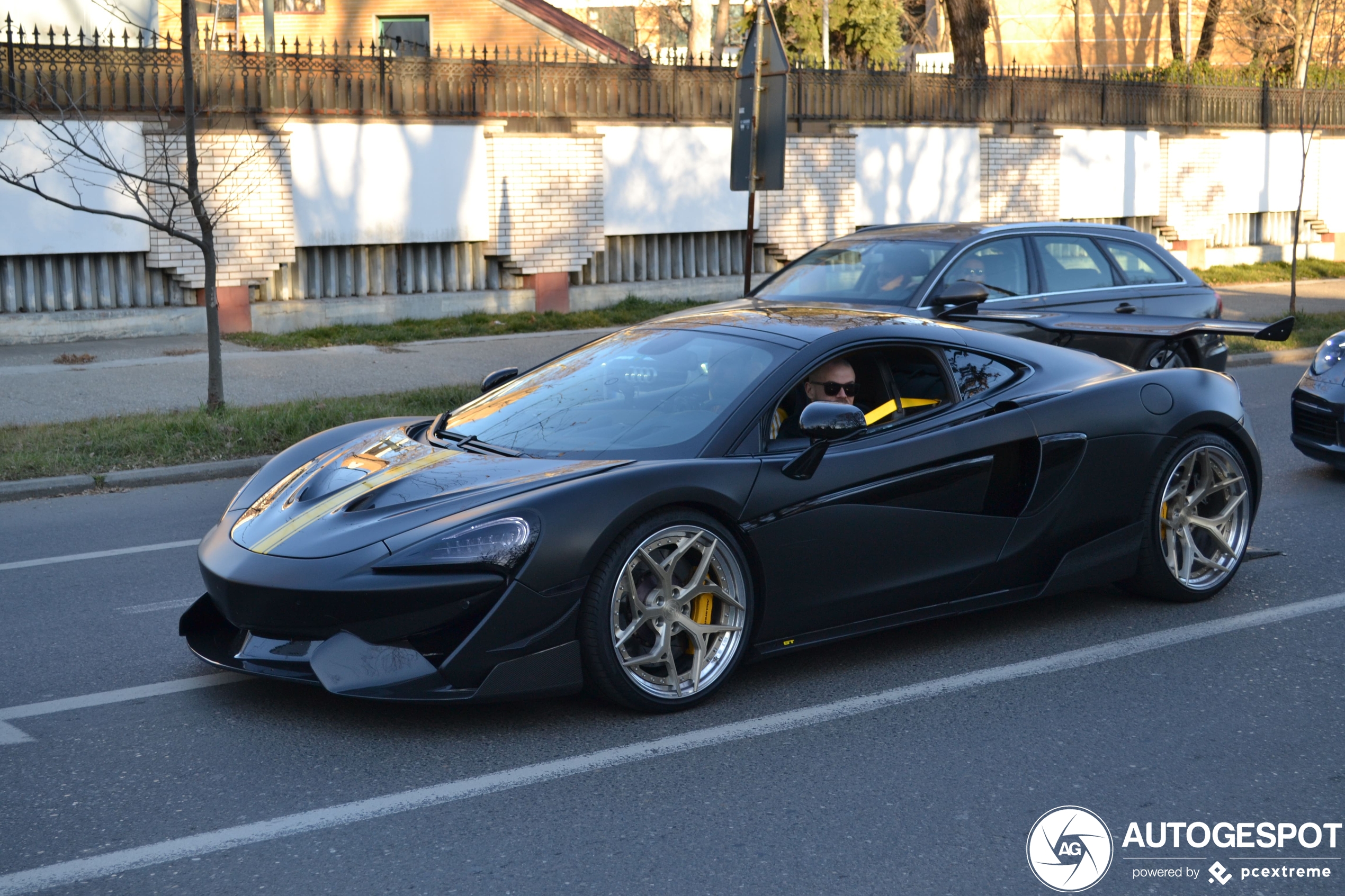 McLaren 570S