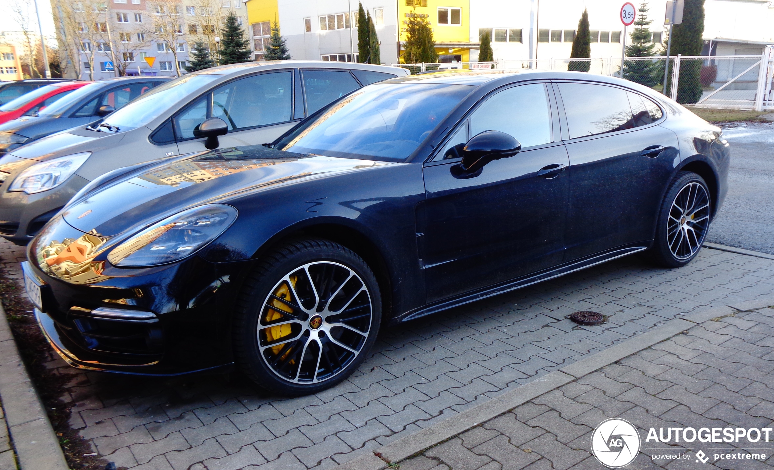 Porsche 971 Panamera Turbo S MkII