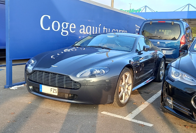 Aston Martin V8 Vantage