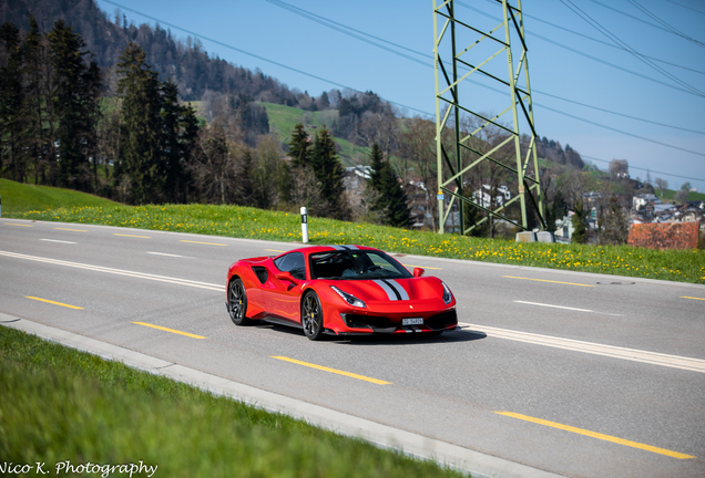 Ferrari 488 Pista