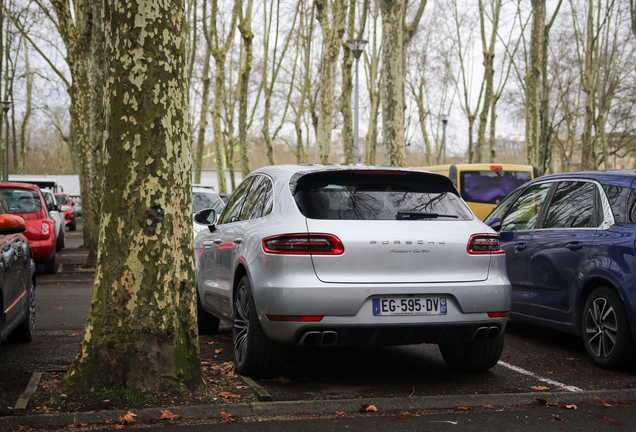 Porsche 95B Macan Turbo