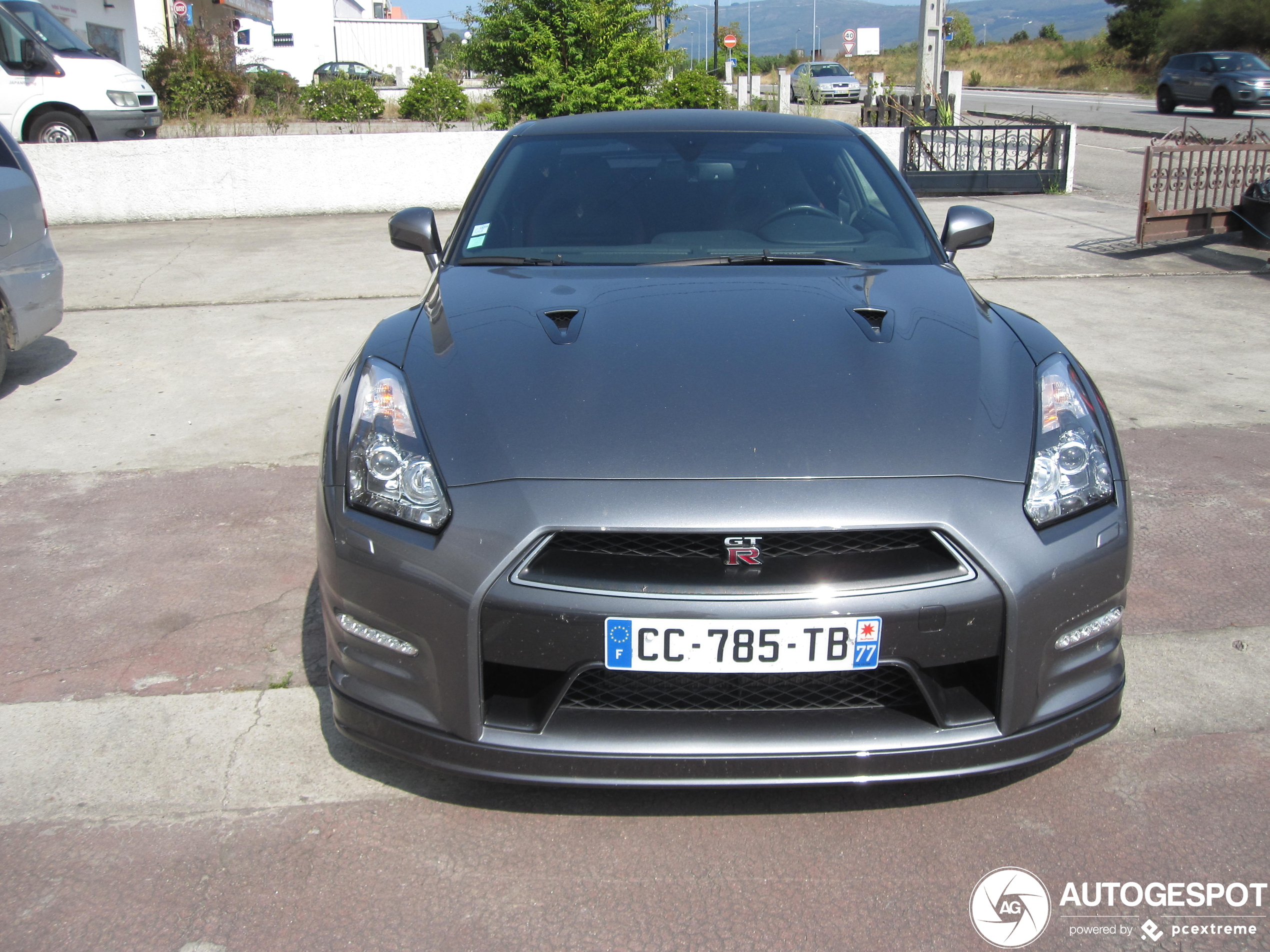 Nissan GT-R 2011