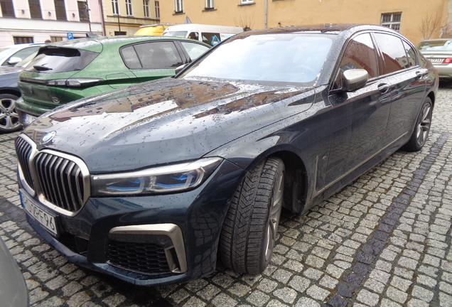 BMW M760Li xDrive 2019