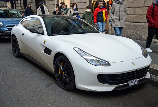 Ferrari GTC4Lusso T