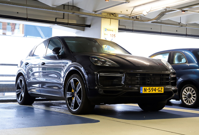 Porsche Cayenne Coupé Turbo S E-Hybrid