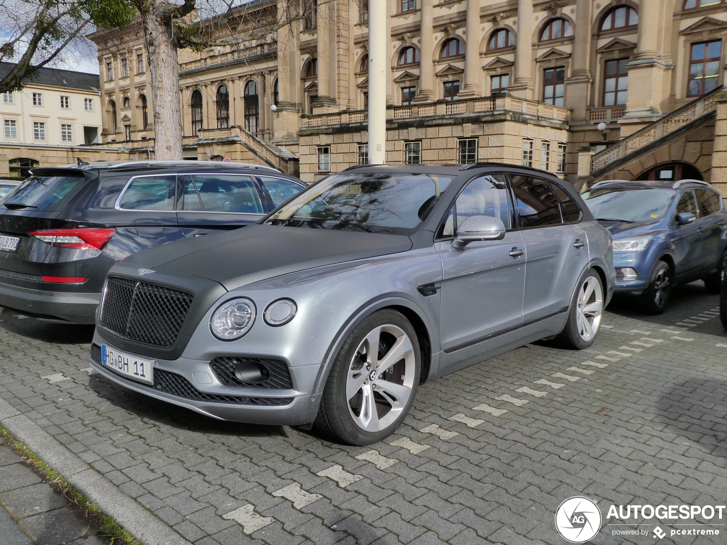 Bentley Bentayga V8