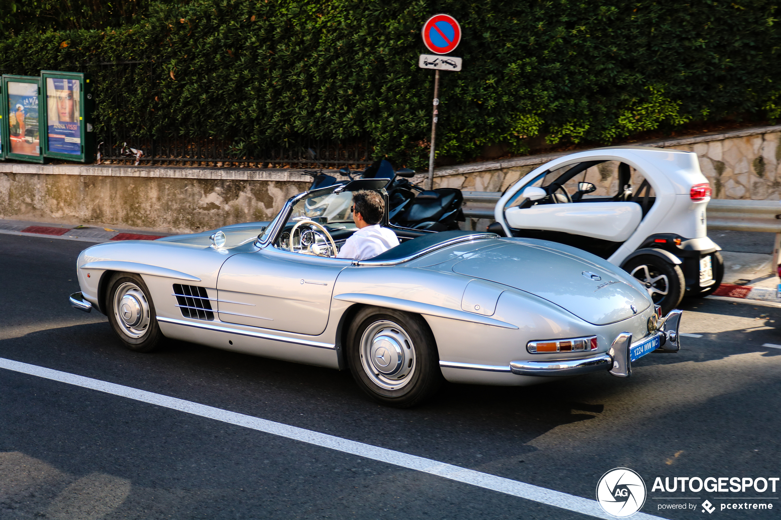 Mercedes-Benz 300SL Roadster