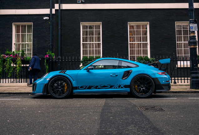 Porsche 991 GT2 RS Weissach Package