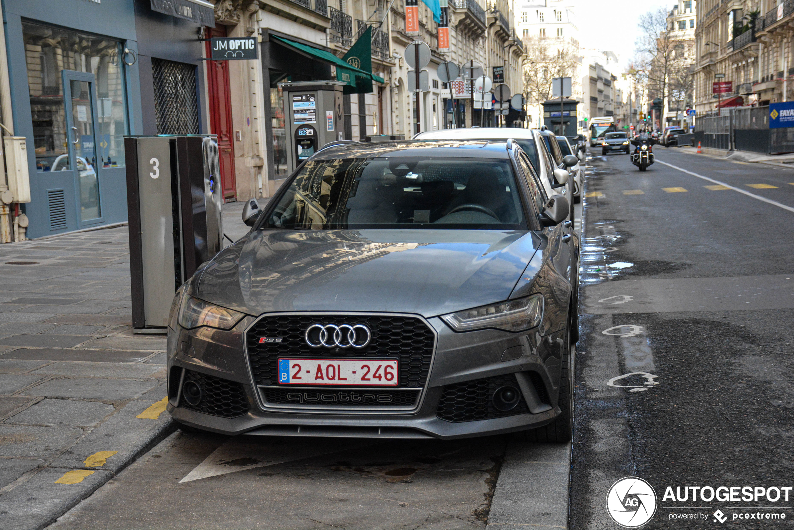 Audi RS6 Avant C7 2015