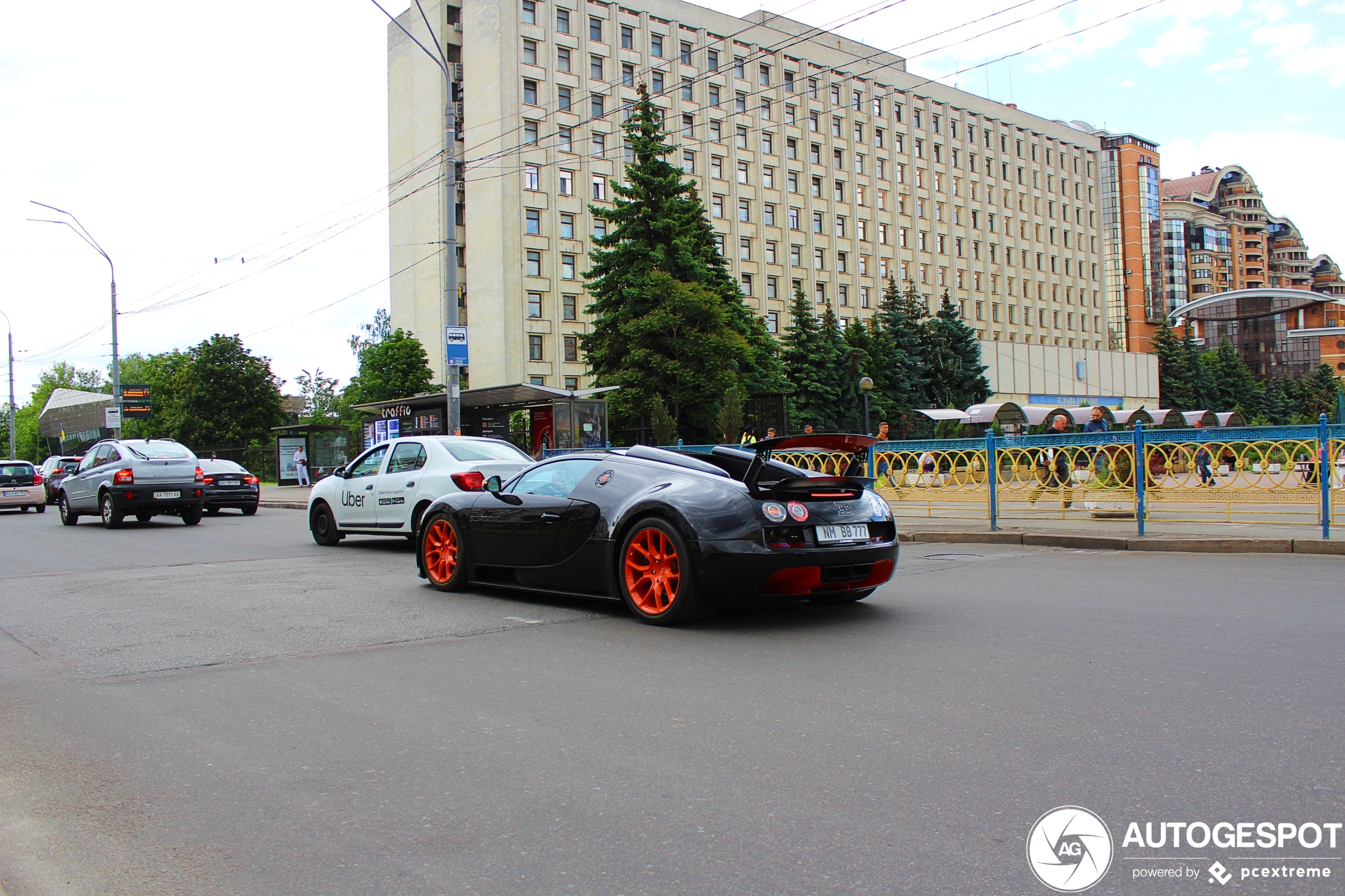 Bugatti Veyron 16.4 Grand Sport Vitesse WRC Edition gespot in Oekraïne