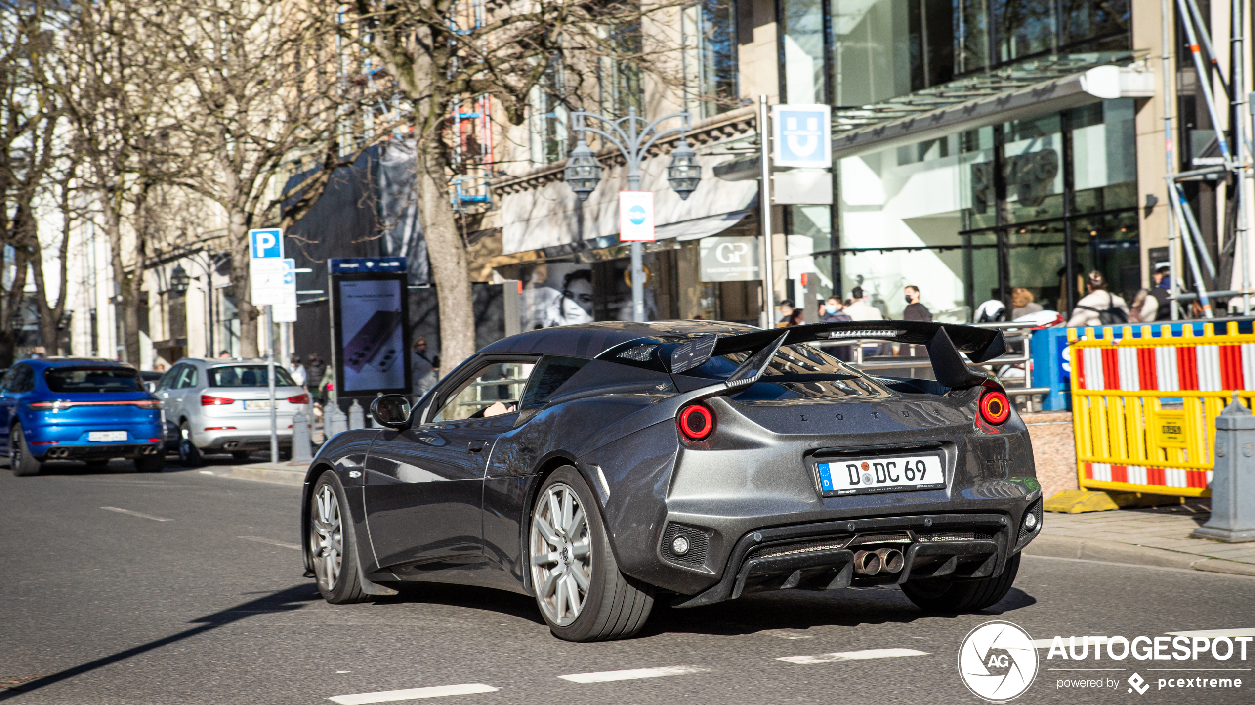 Lotus Evora