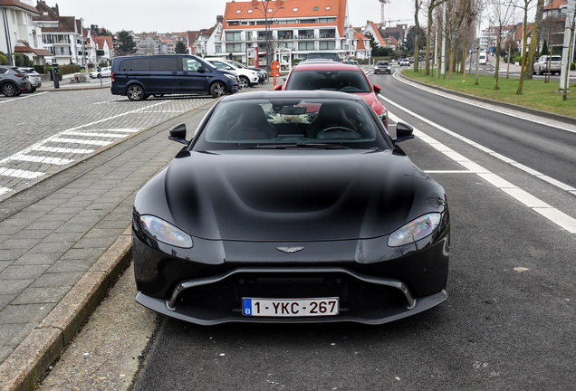 Aston Martin V8 Vantage 2018