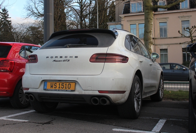 Porsche 95B Macan GTS