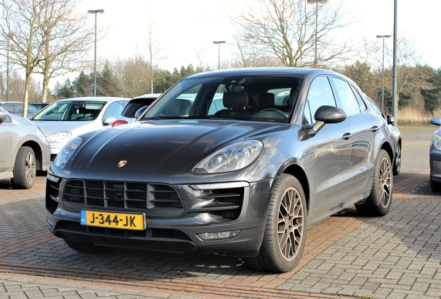 Porsche 95B Macan GTS