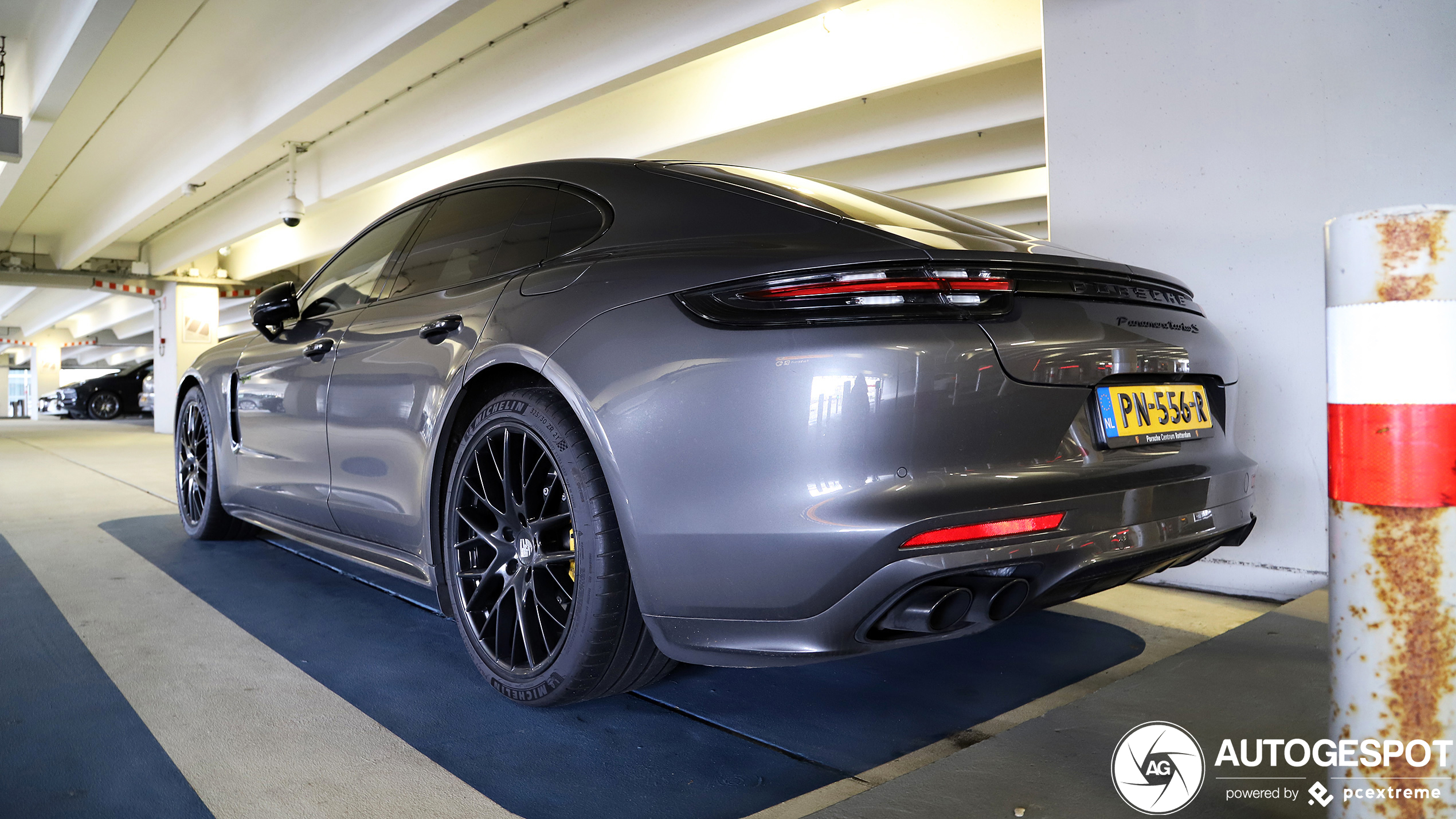 Porsche 971 Panamera Turbo S E-Hybrid