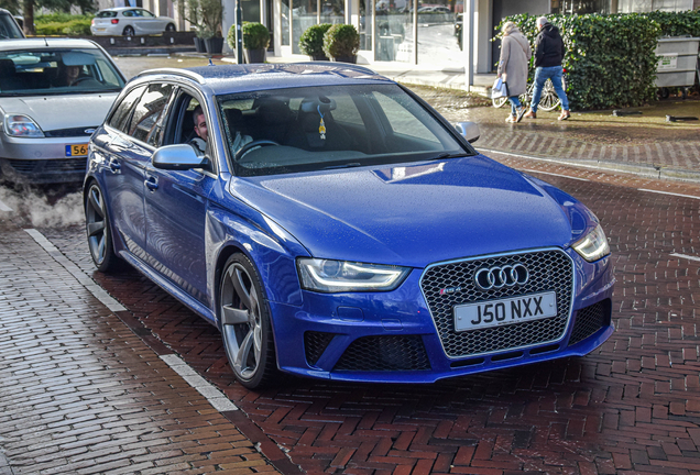 Audi RS4 Avant B8