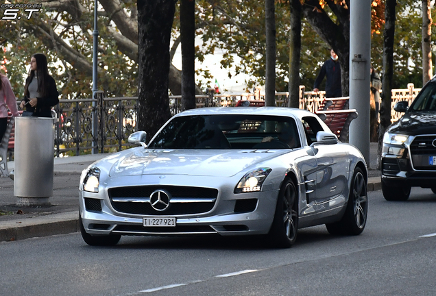 Mercedes-Benz SLS AMG