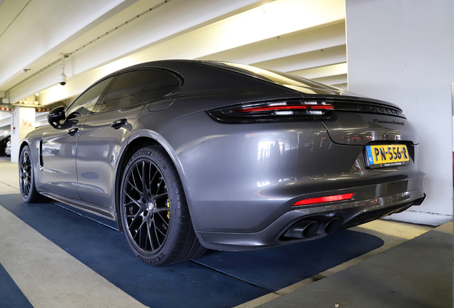 Porsche 971 Panamera Turbo S E-Hybrid