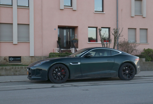 Jaguar F-TYPE R AWD Coupé