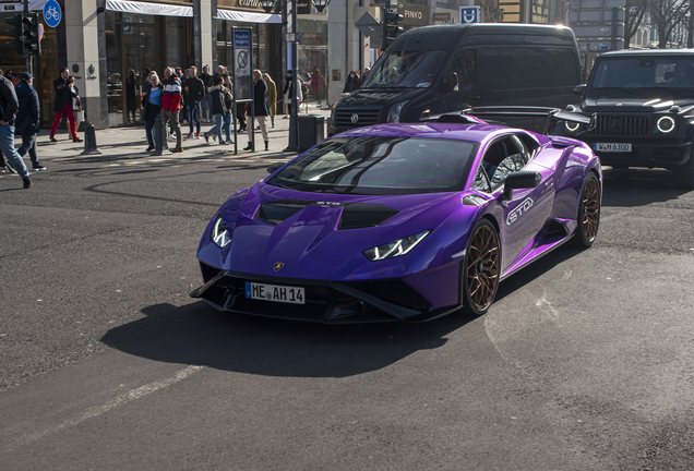 Lamborghini Huracán LP640-2 STO