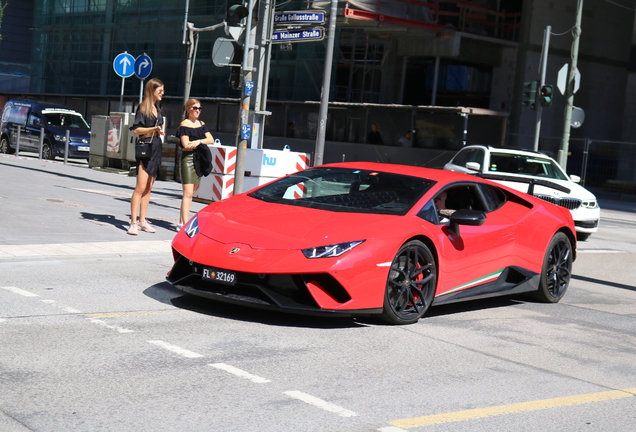 Lamborghini Huracán LP640-4 Performante