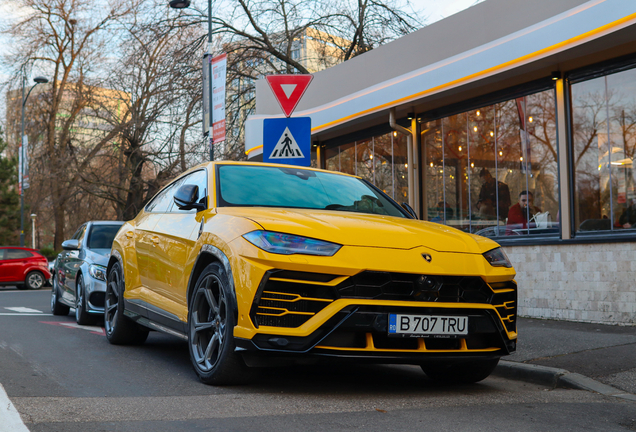 Lamborghini Urus