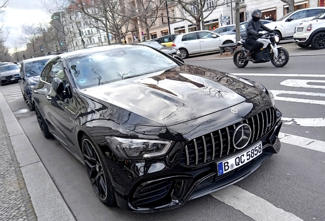 Mercedes-AMG GT 63 S X290