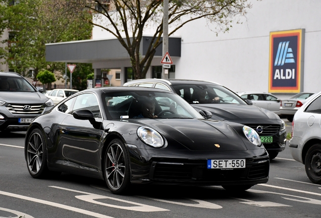 Porsche 992 Carrera 4S